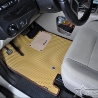 Автомобильные коврики EVA на Chrysler Town & Country V (2007->) 2 ряд: кресла 1+1 не убираются в пол