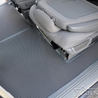 Автомобильные коврики EVA на Chrysler Grand Voyager V (2008->) 2 ряд: кресла 2+1 без прохода